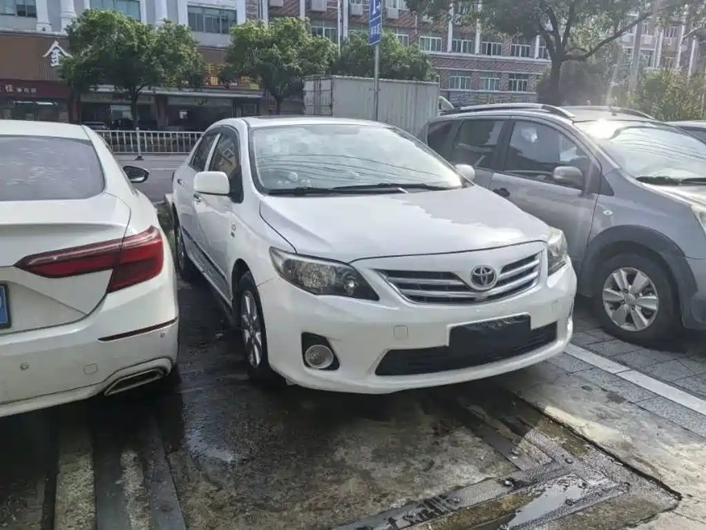Toyota Corolla — миниатюра 3