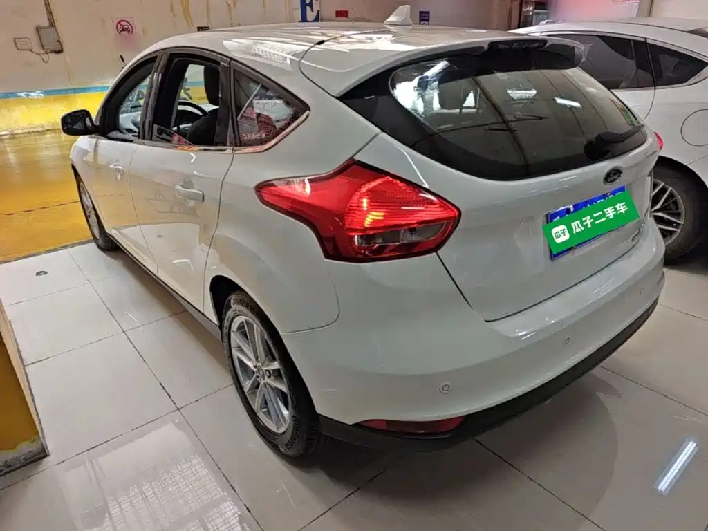 Ford Focus — миниатюра 5