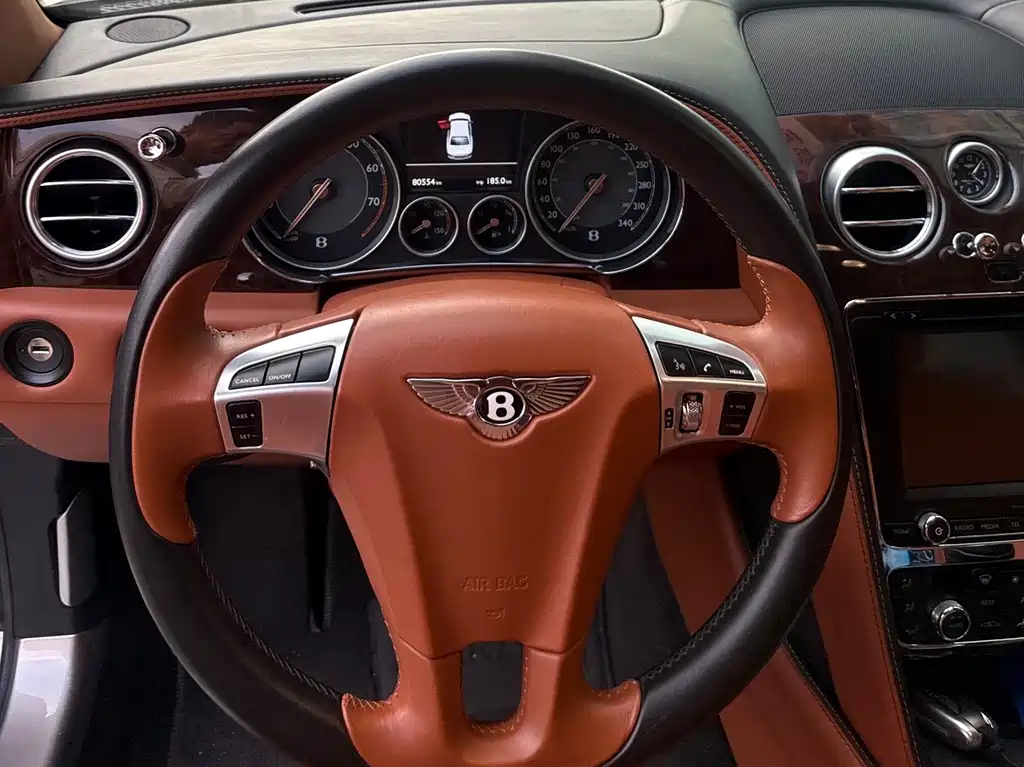 Bentley Flying Spur — миниатюра 11