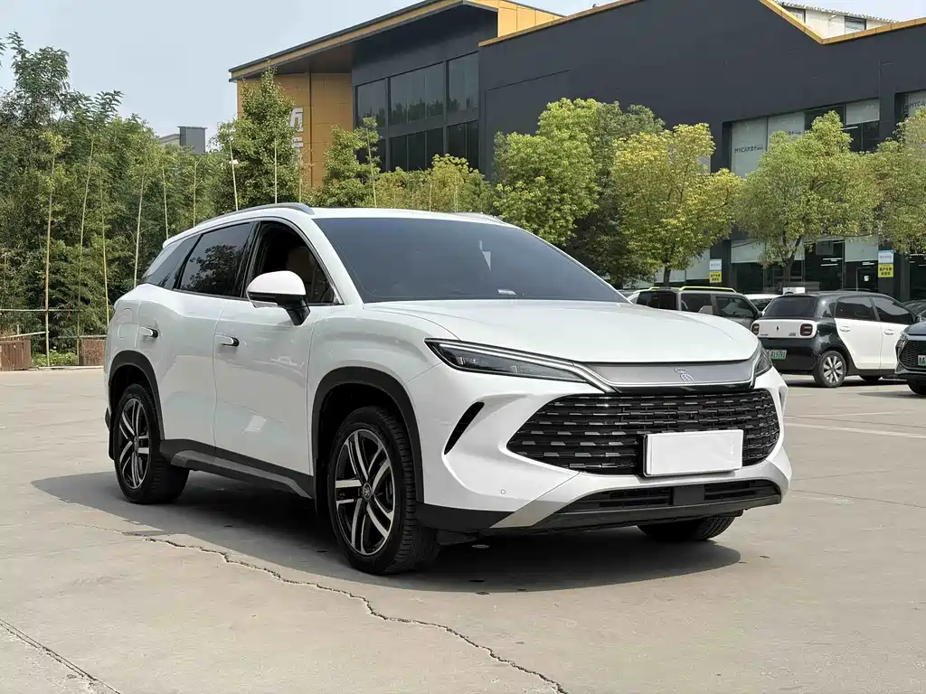 BYD L DM-i — миниатюра 3
