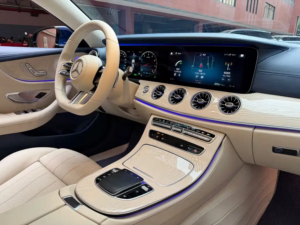 Mercedes-Benz E-Class (Import) — миниатюра 8