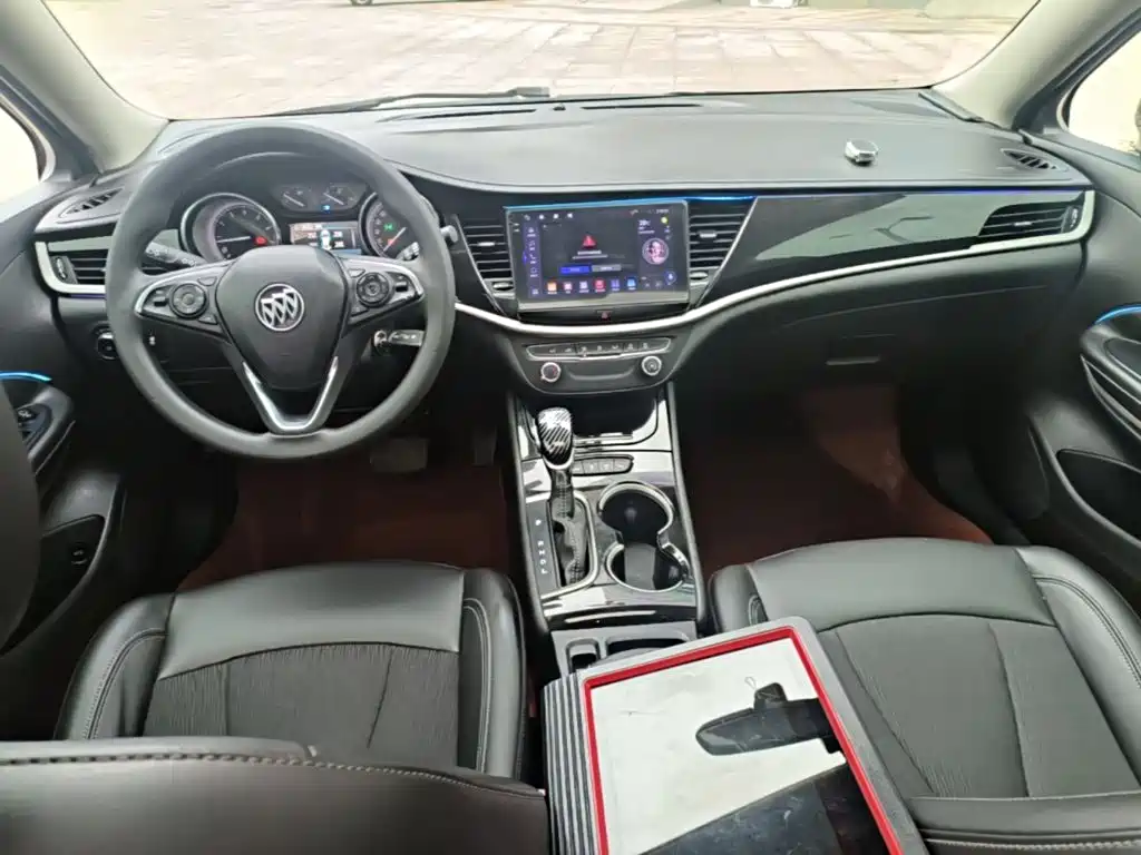 Buick Verano — миниатюра 10