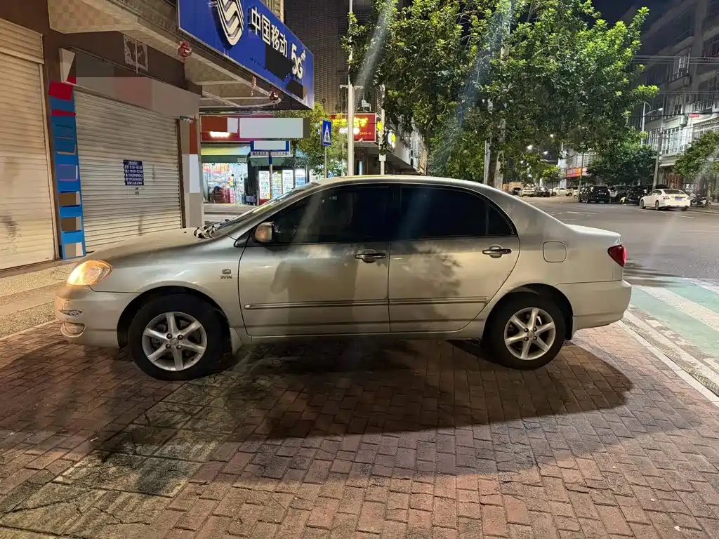 Toyota Corolla — миниатюра 5