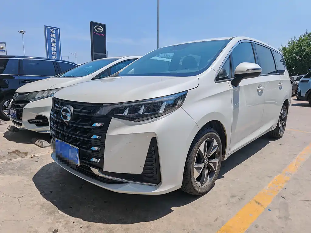 2022 GAC Trumpchi M6 - zdjęcie 1 z 16