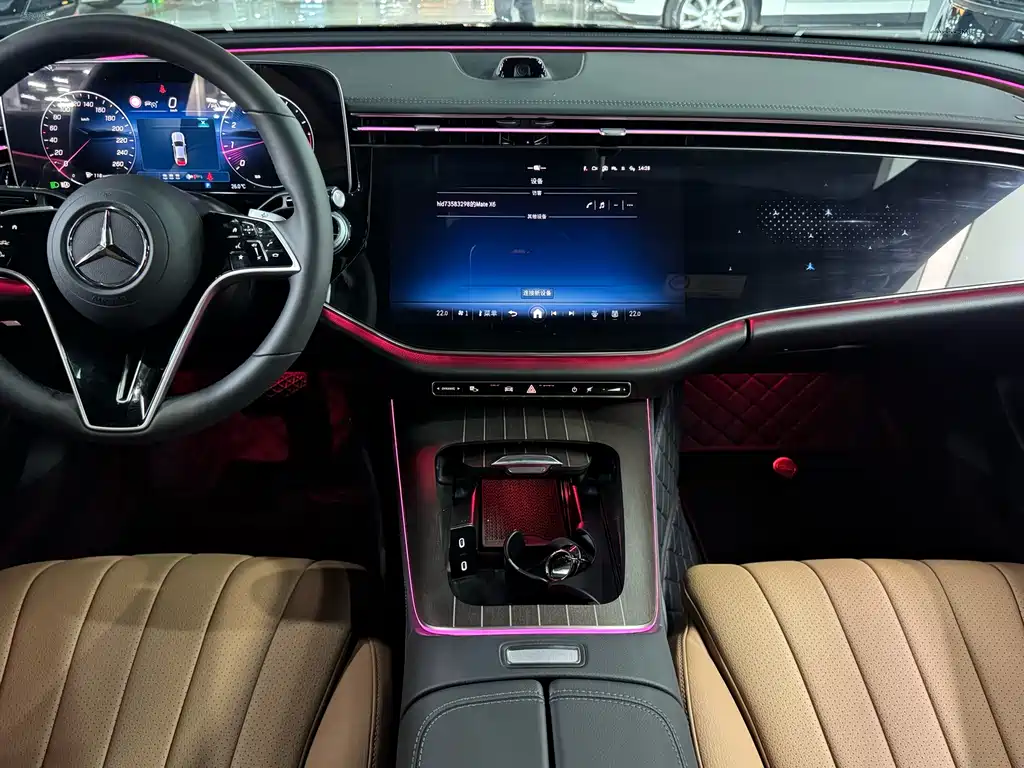 Mercedes-Benz E-Class — миниатюра 11