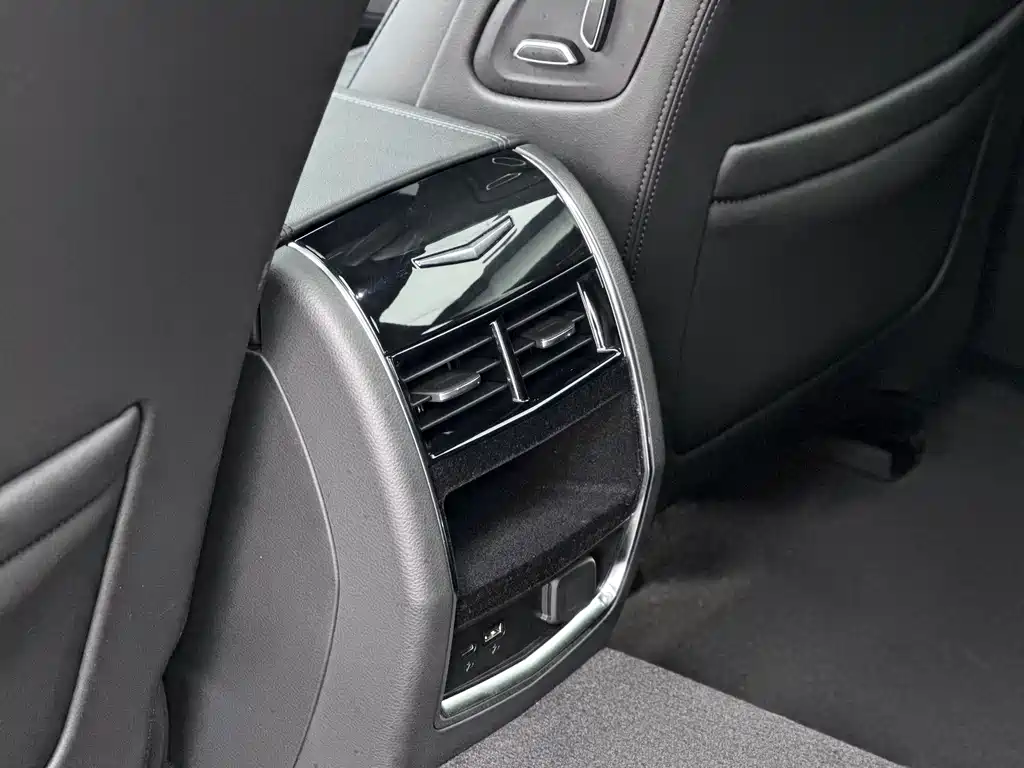 Cadillac CT6 — миниатюра 11