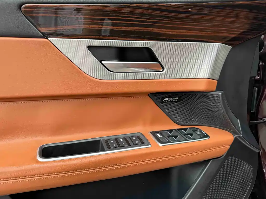 Jaguar XFL — миниатюра 18