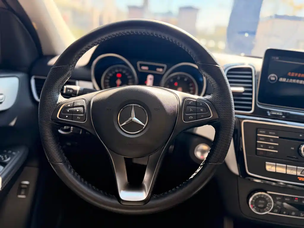 Mercedes-Benz GLE Coupe — миниатюра 19