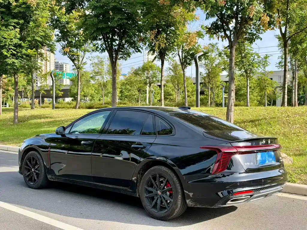 Hongqi Hongqi H5 — миниатюра 2