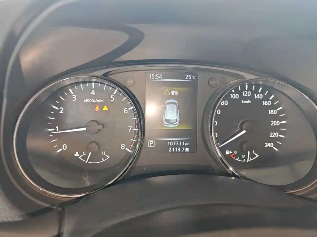 Nissan Qashqai — миниатюра 12