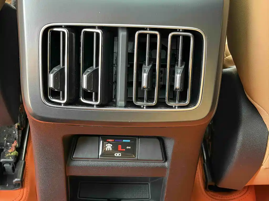 BYD L DM-i — миниатюра 7
