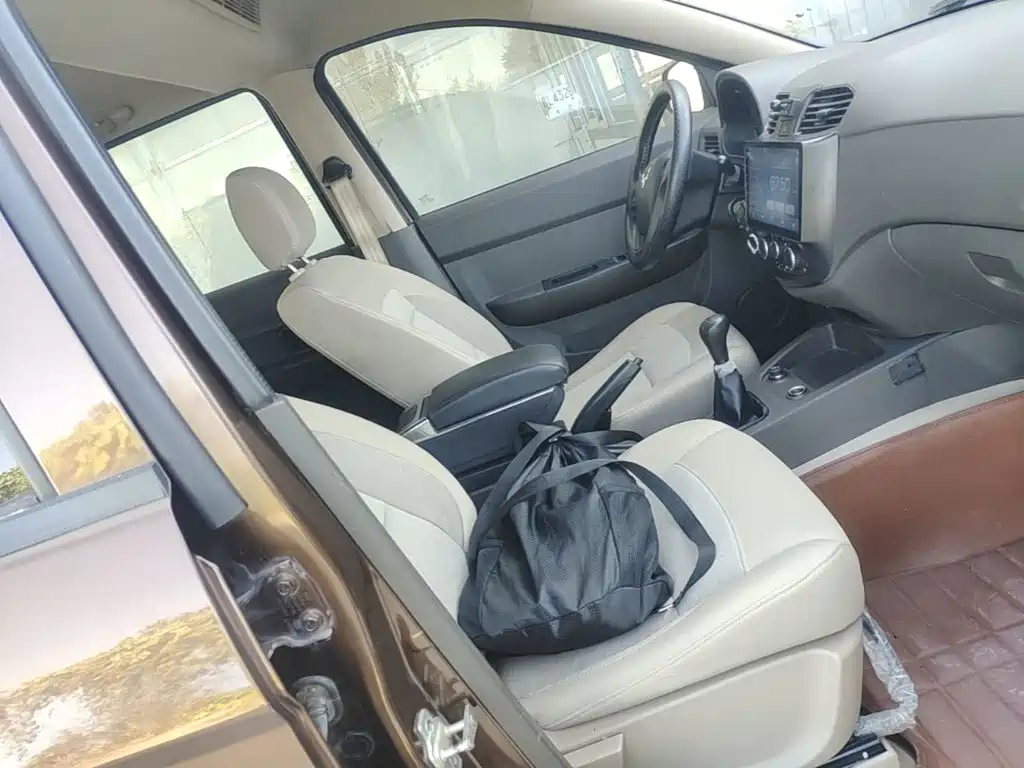 Wuling Hongguang — миниатюра 25