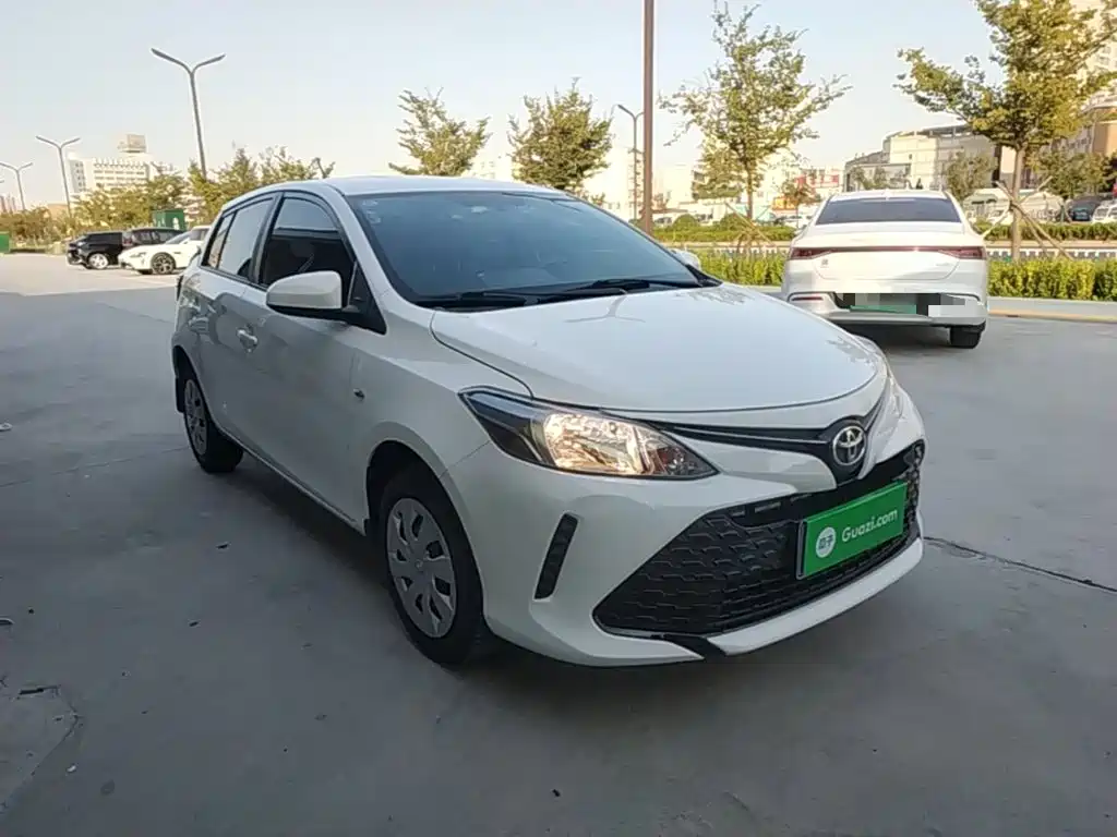 Toyota Vios FS — миниатюра 4