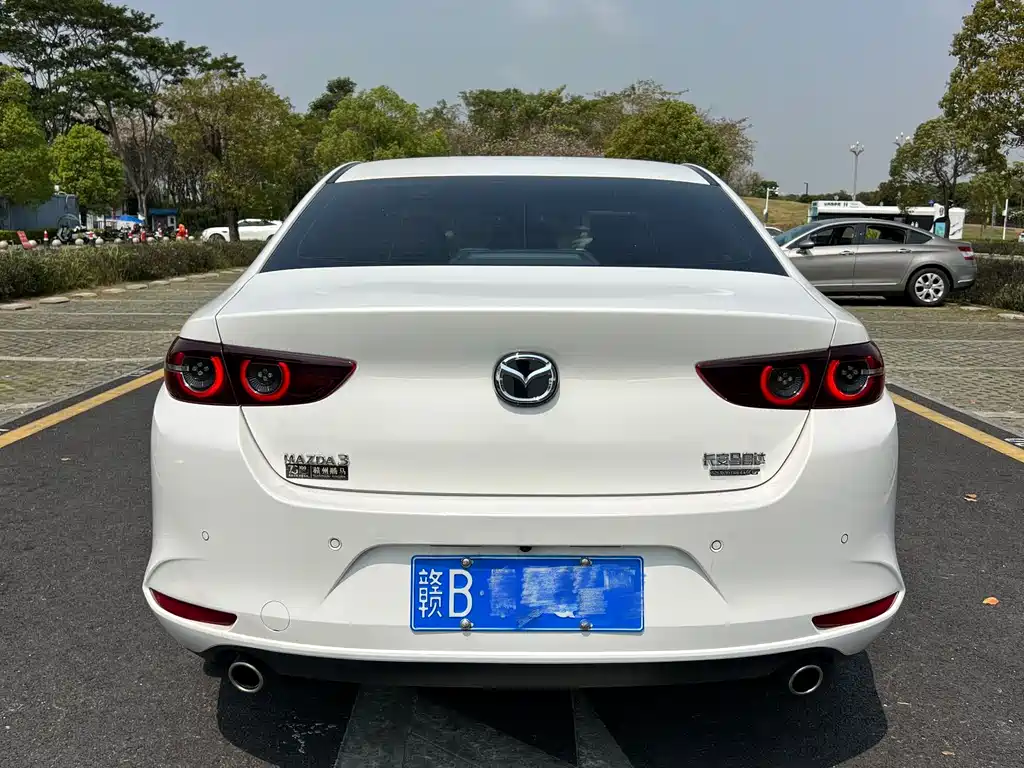 MAZDA 3 ANGKESAILA