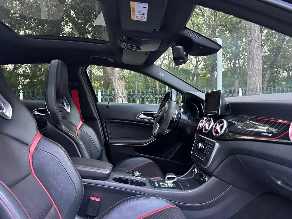 Mercedes-Benz GLA AMG — миниатюра 29