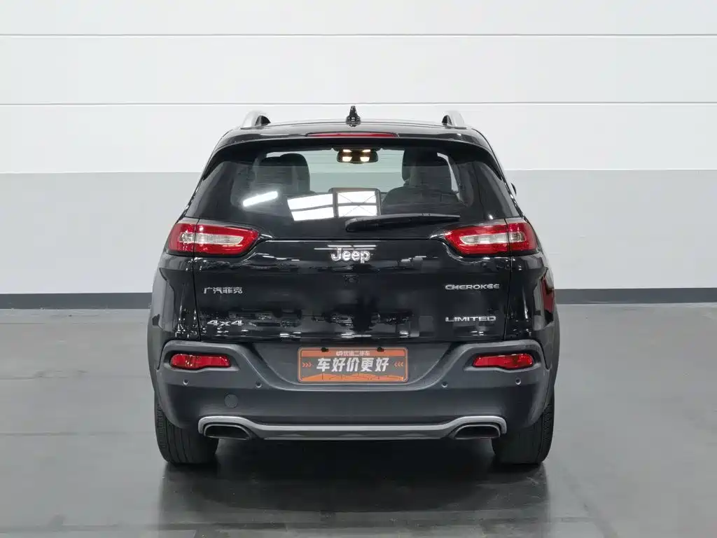 Jeep Cherokee — миниатюра 4