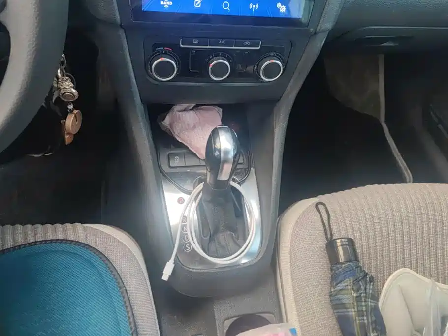 Volkswagen Golf — миниатюра 16