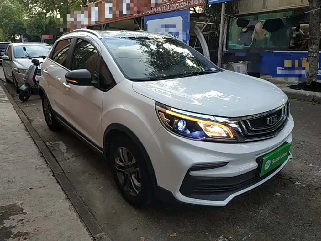 Geely Vision X3 — миниатюра 4