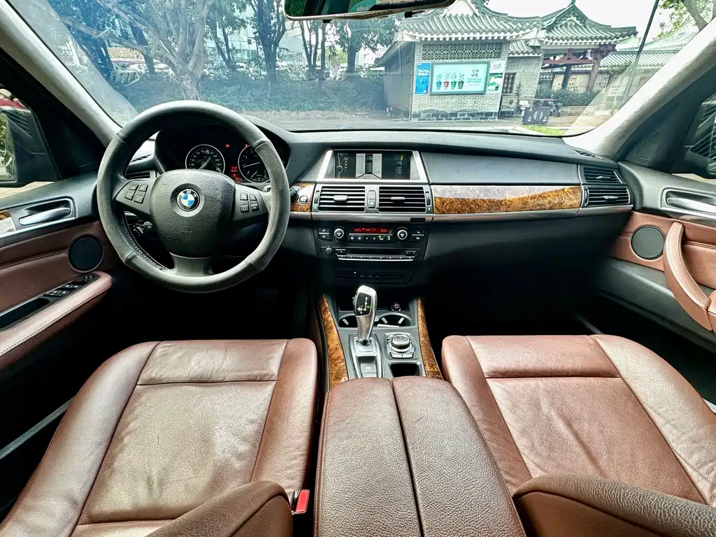 BMW X5 (Import) — миниатюра 9