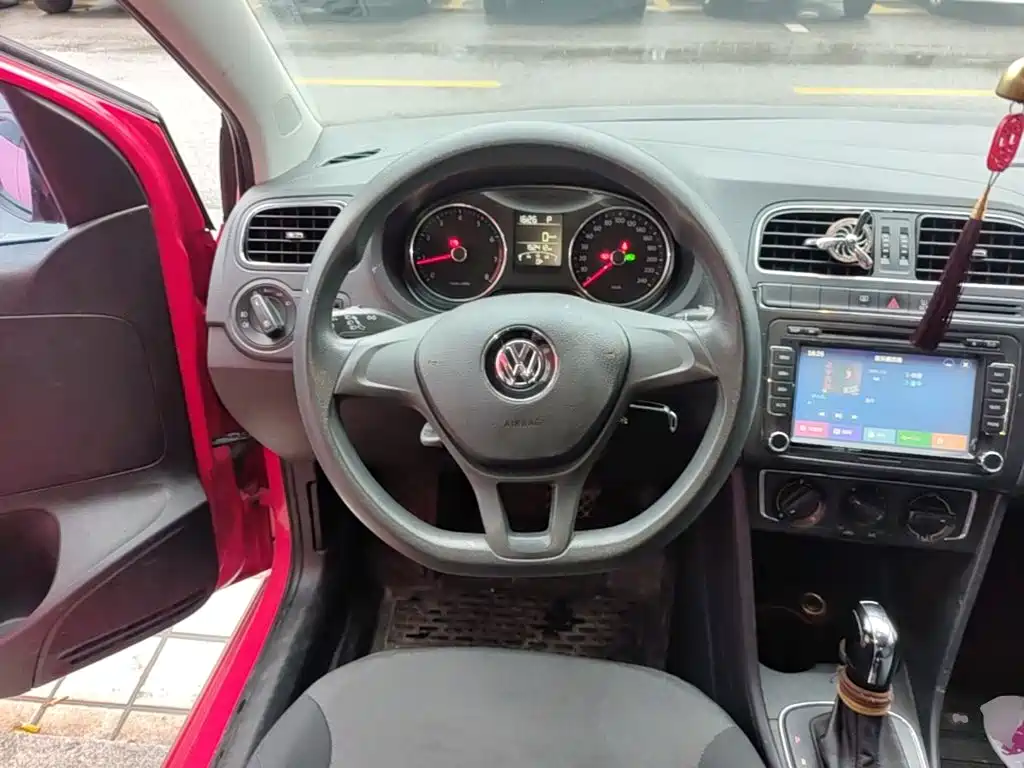 Volkswagen Polo — миниатюра 11