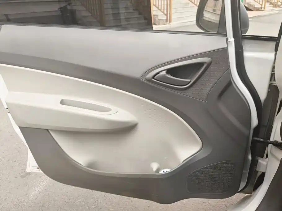 Chevrolet Sail — миниатюра 7