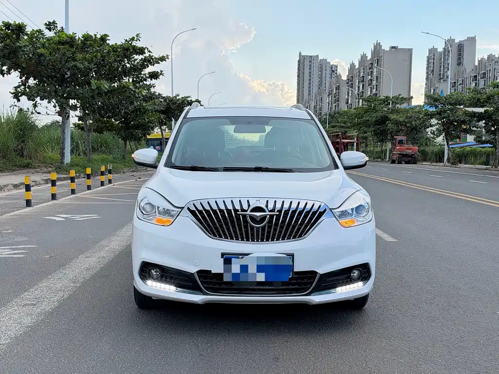 Haima Familia MPV — миниатюра 2
