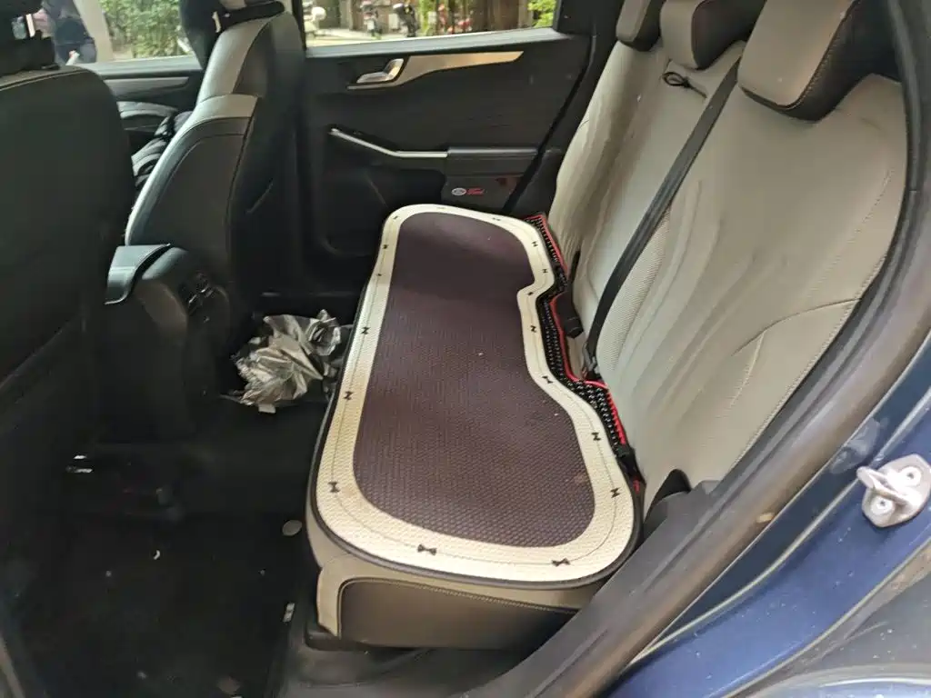 Ford Escape — миниатюра 13