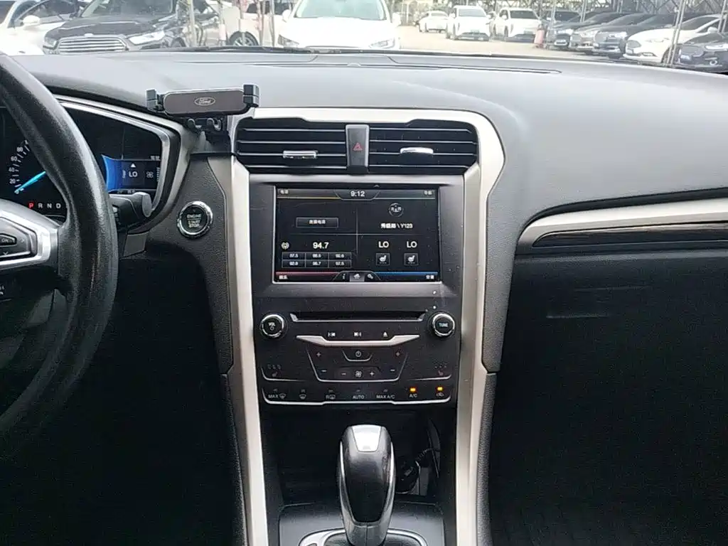 Ford Mondeo — миниатюра 13