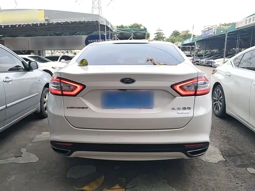 Ford Mondeo — миниатюра 6