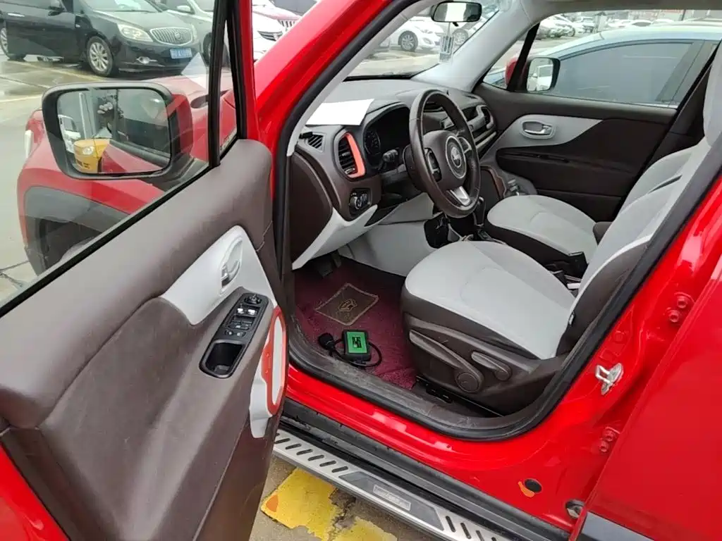 Jeep Renegade — миниатюра 16