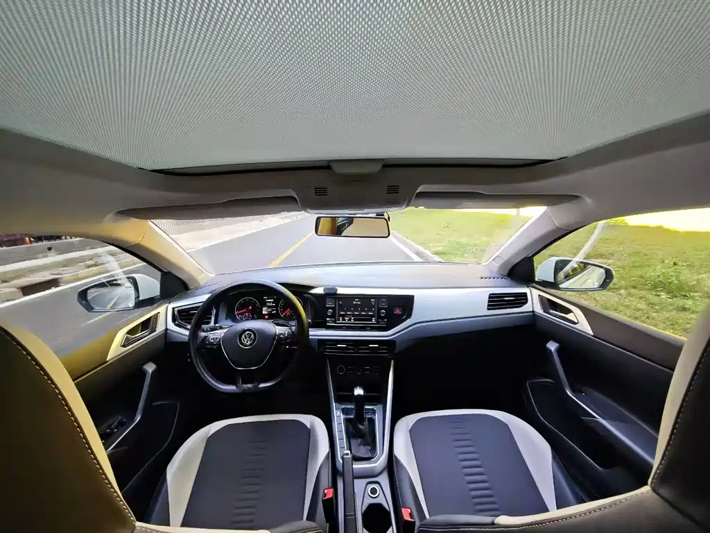 Volkswagen Polo — миниатюра 8