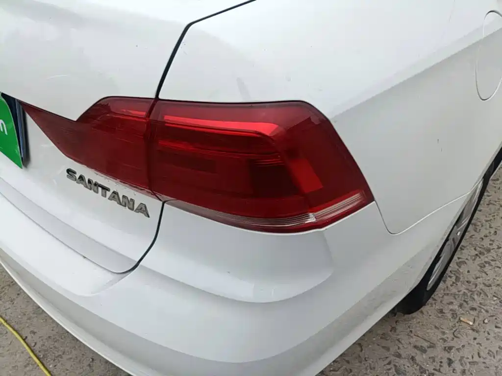 Volkswagen Santana — миниатюра 8