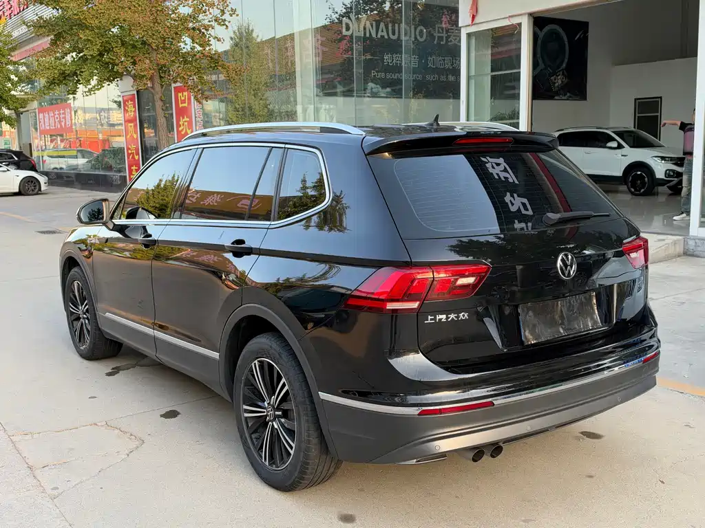 Volkswagen Tiguan L — миниатюра 8