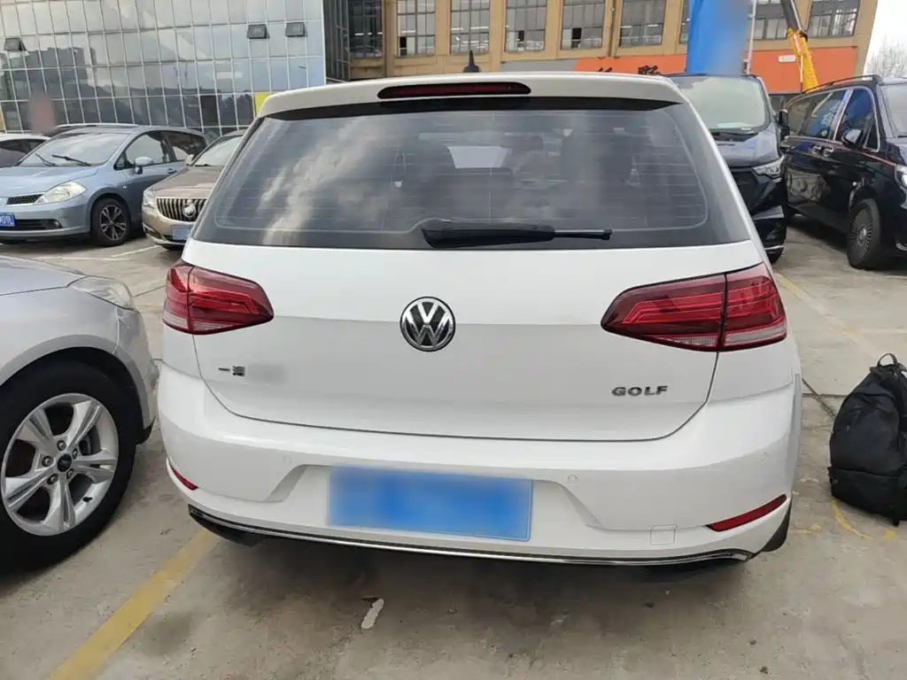 Volkswagen Golf — миниатюра 6