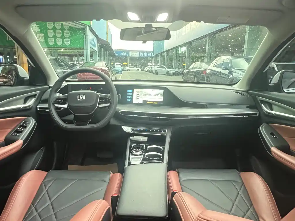 Changan Eado — миниатюра 5