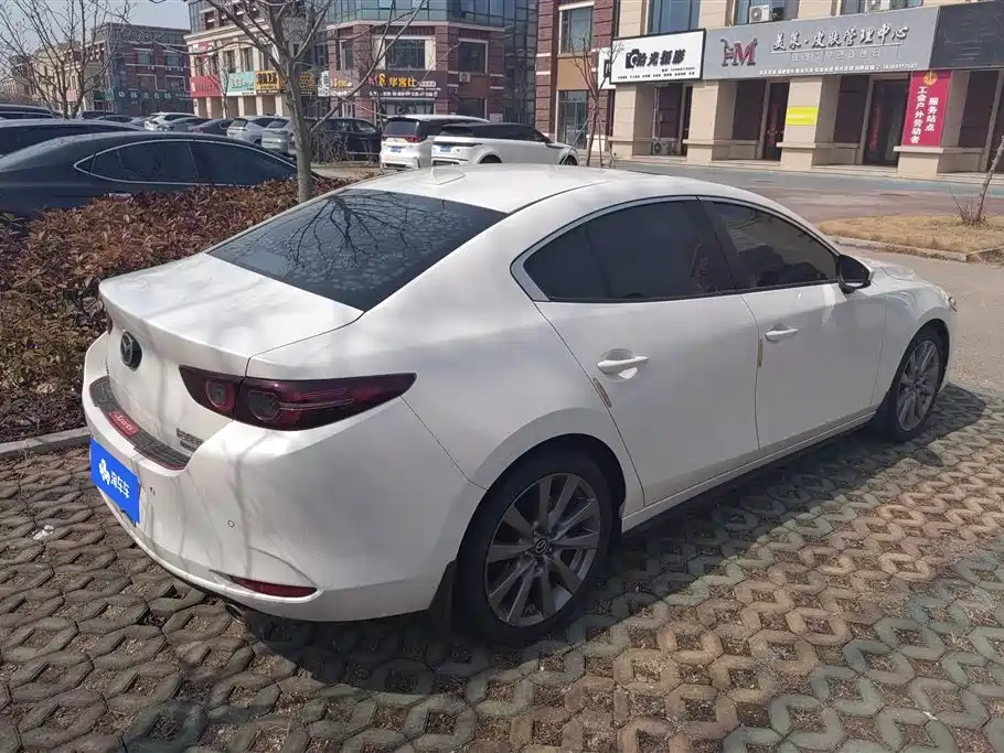 MAZDA 3 ANGKESAILA