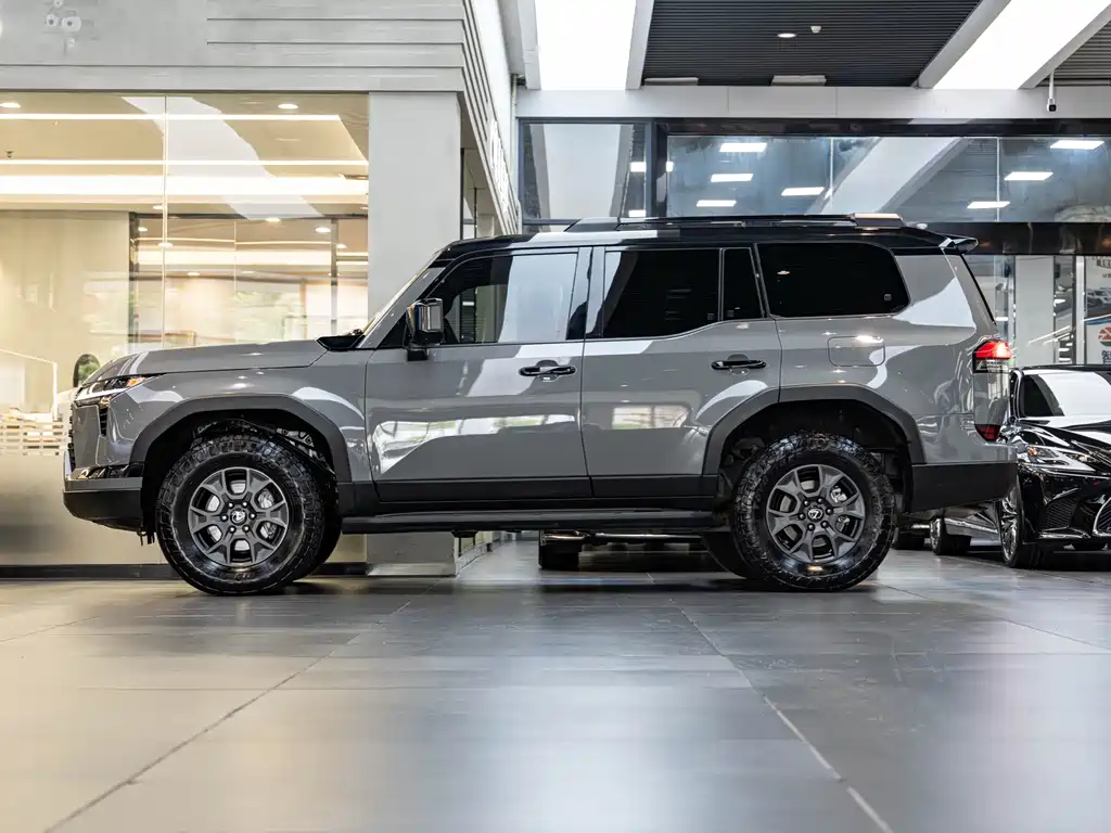 Lexus GX — миниатюра 4