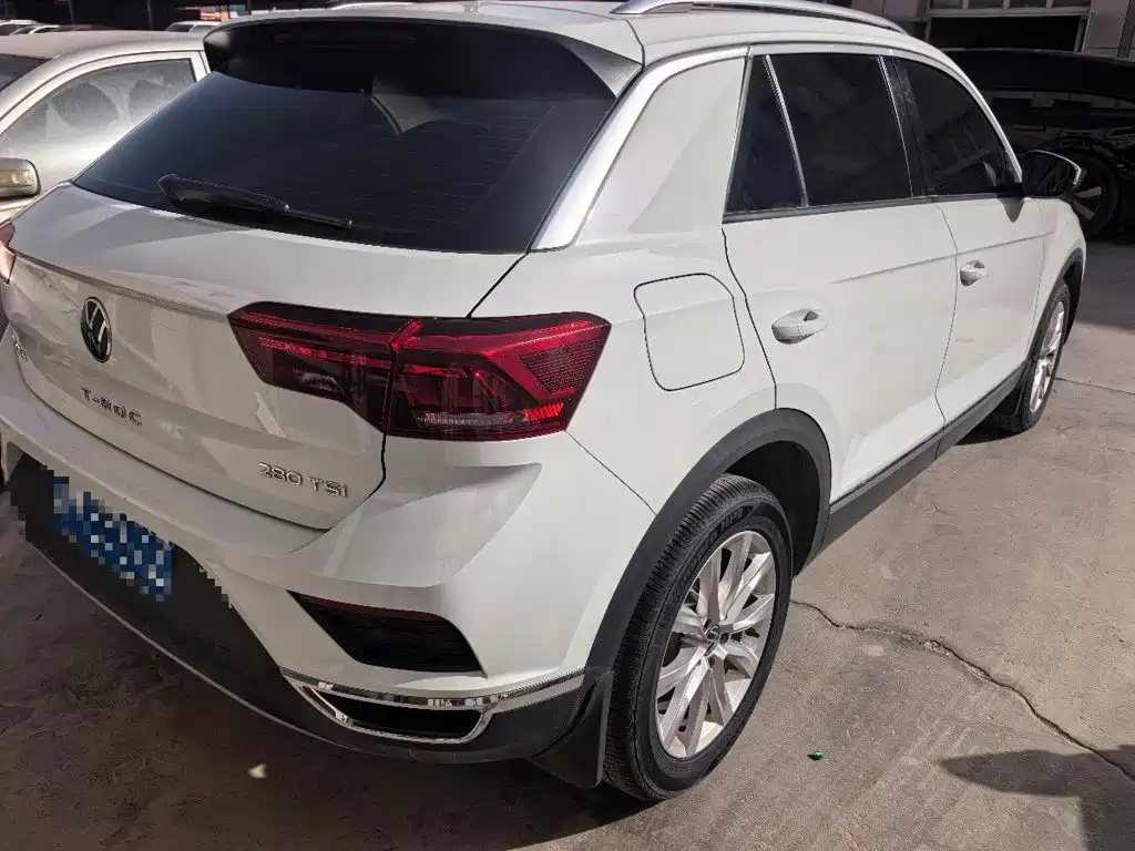Volkswagen T-Roc — миниатюра 10