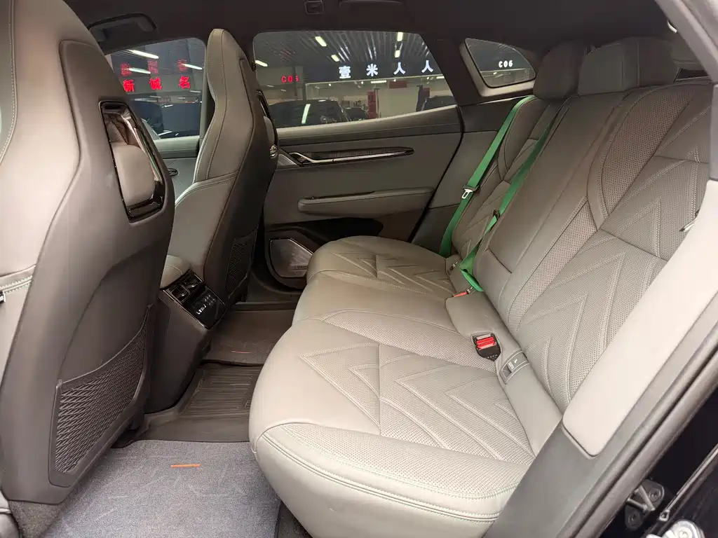 ZEEKR EXTREME KRYPTON 001