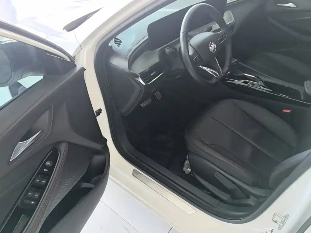 Buick Verano — миниатюра 16