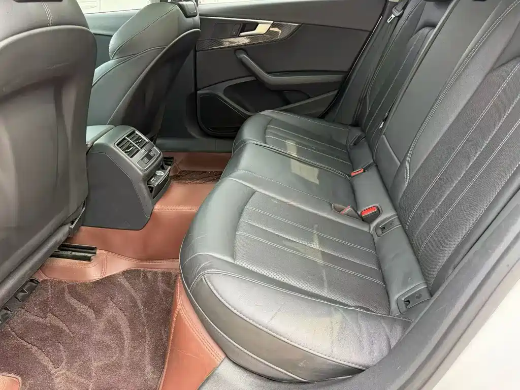 Audi A4L 2020 40 TFSI Fashion