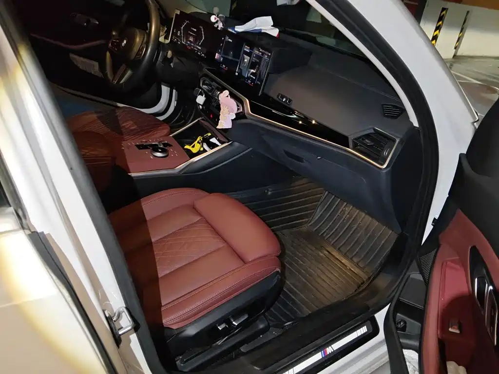 BMW 3 Series — миниатюра 21