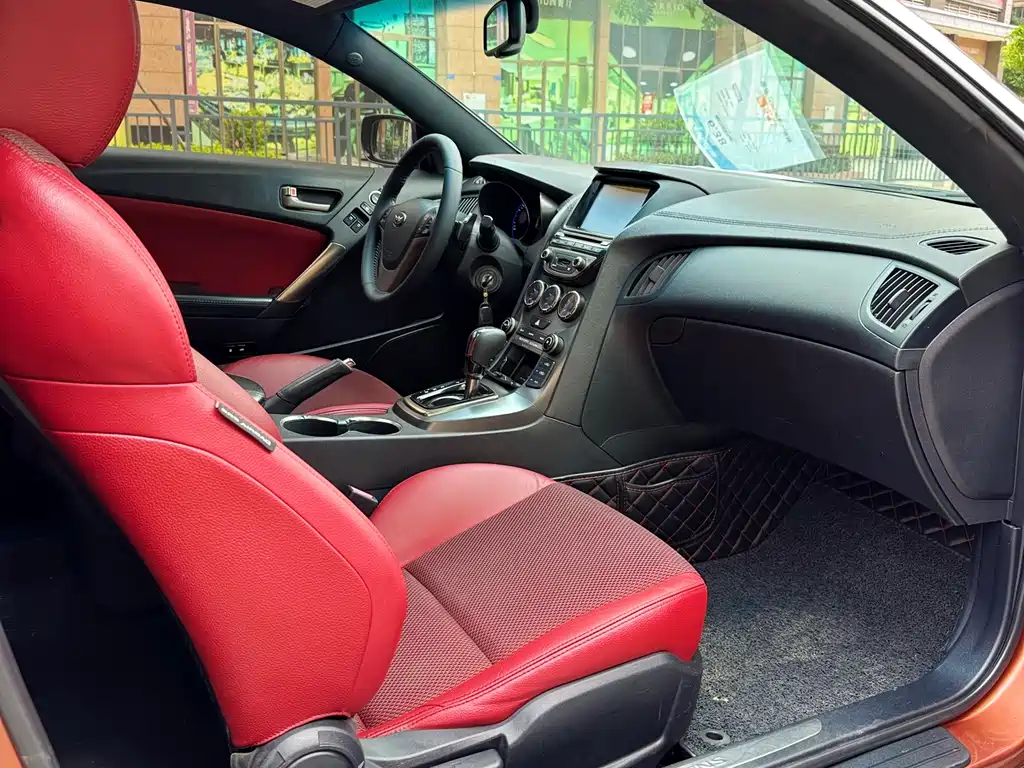 Hyundai Genesis Coupe — миниатюра 6