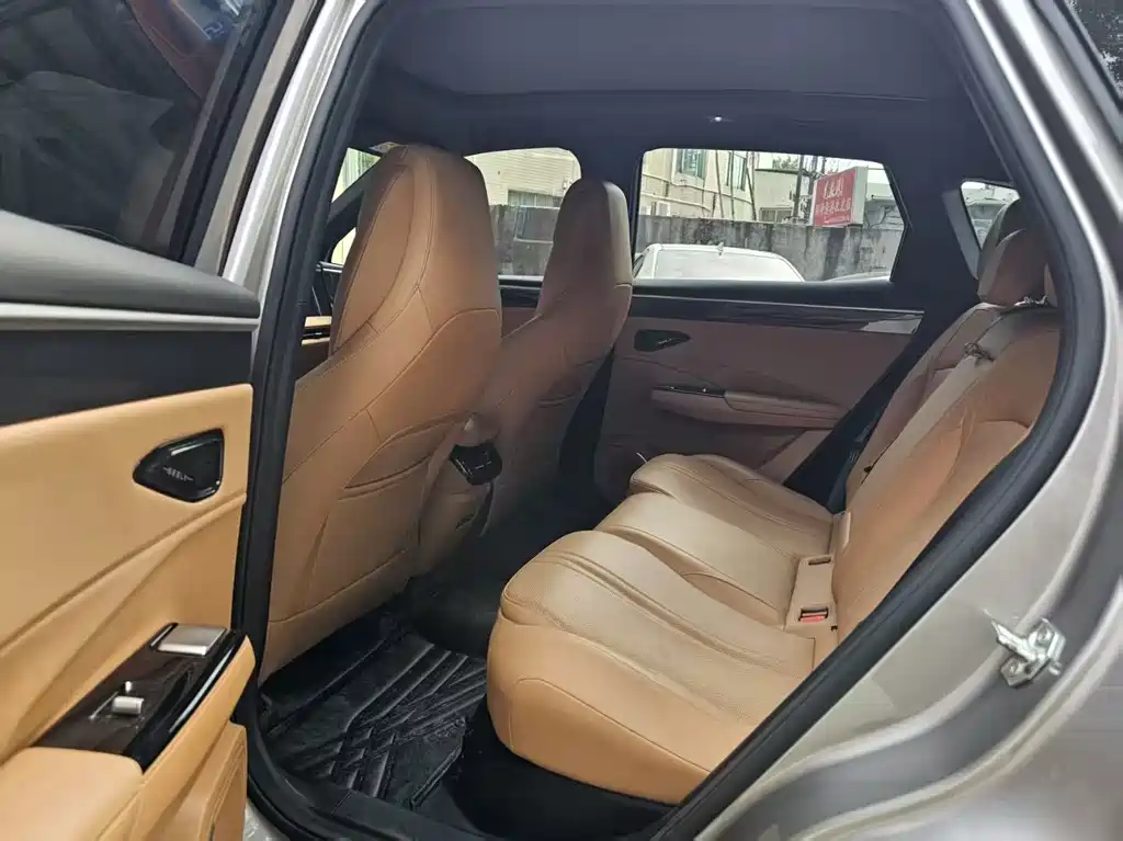 GEELY GALAXY GALAXY L7