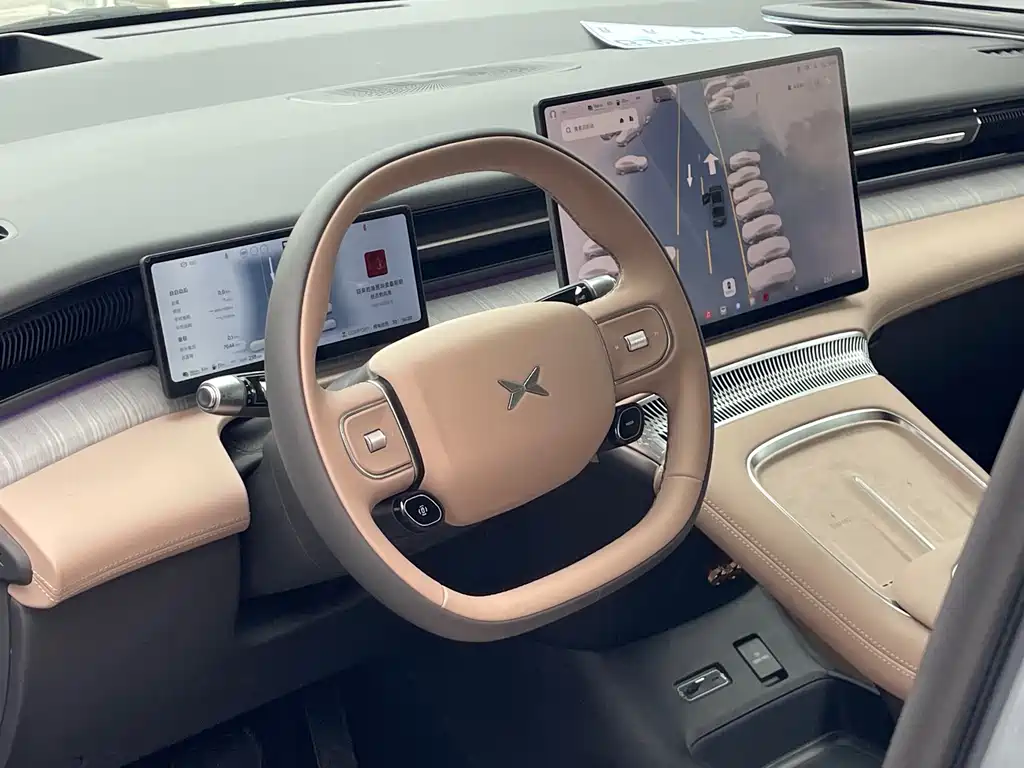 XPeng X9 — миниатюра 24