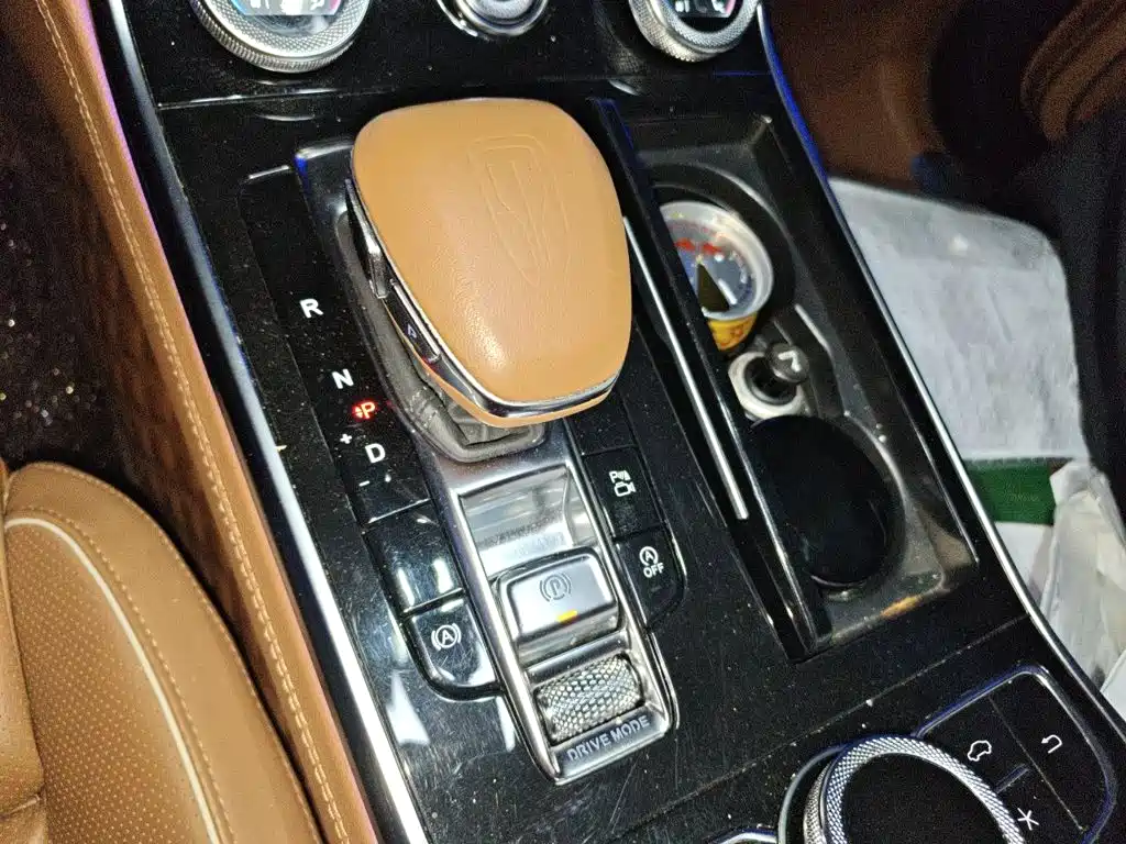 Hongqi Hongqi H9 — миниатюра 10