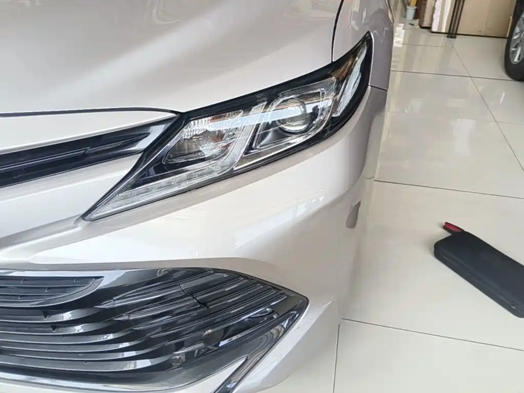 Toyota Camry — миниатюра 24