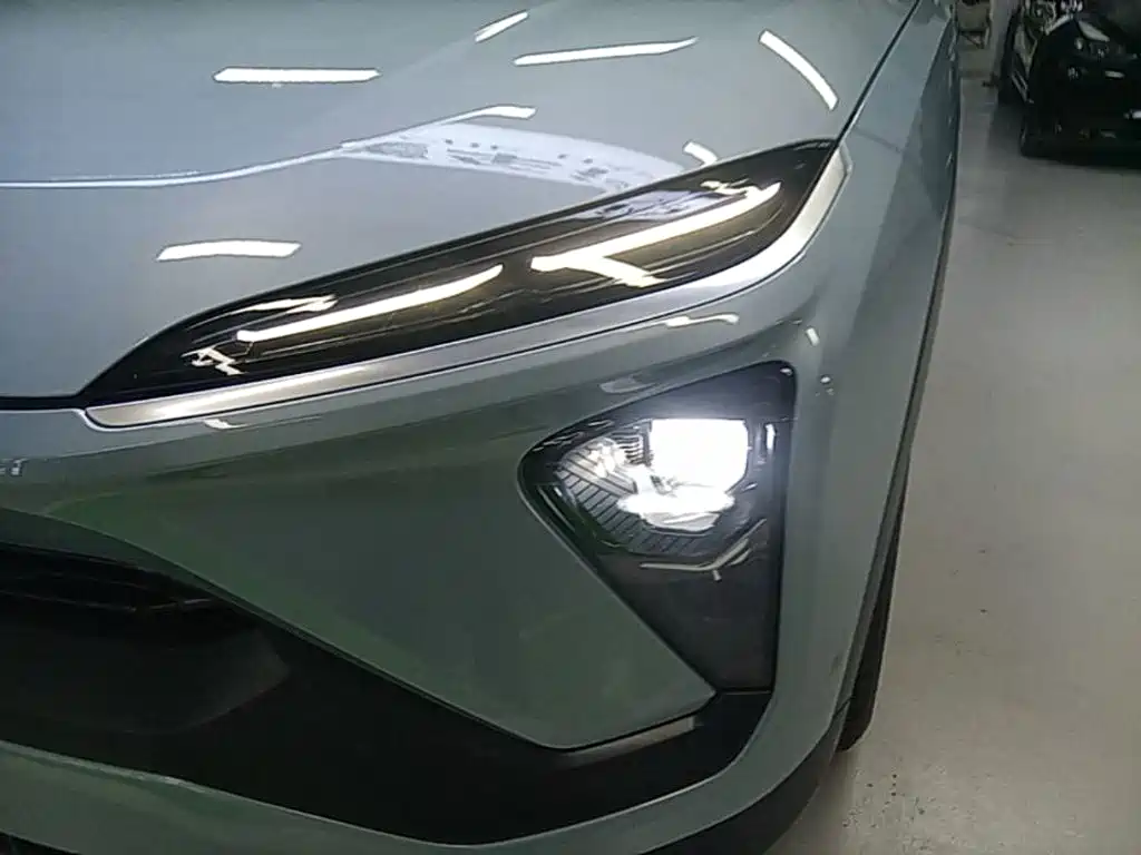 NIO ES6 — миниатюра 24
