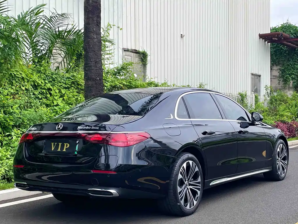 Mercedes-Benz E-Class New Energy — миниатюра 7