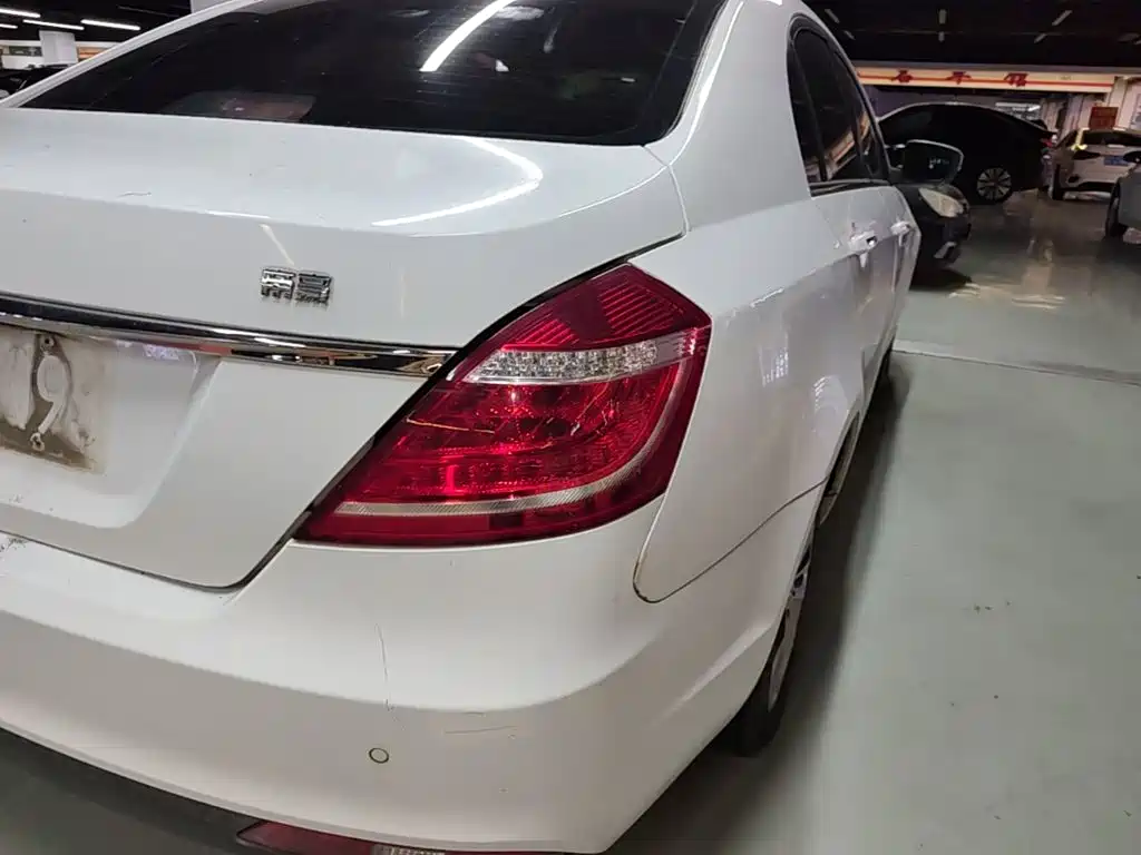 Geely Emgrand — миниатюра 8